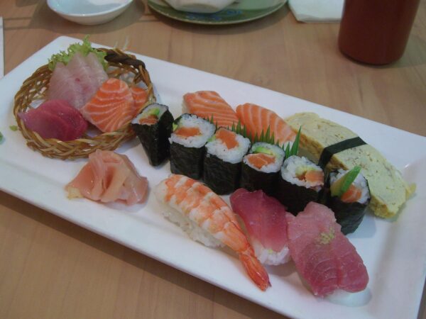 Sushi Box Familiar - 60 piezas